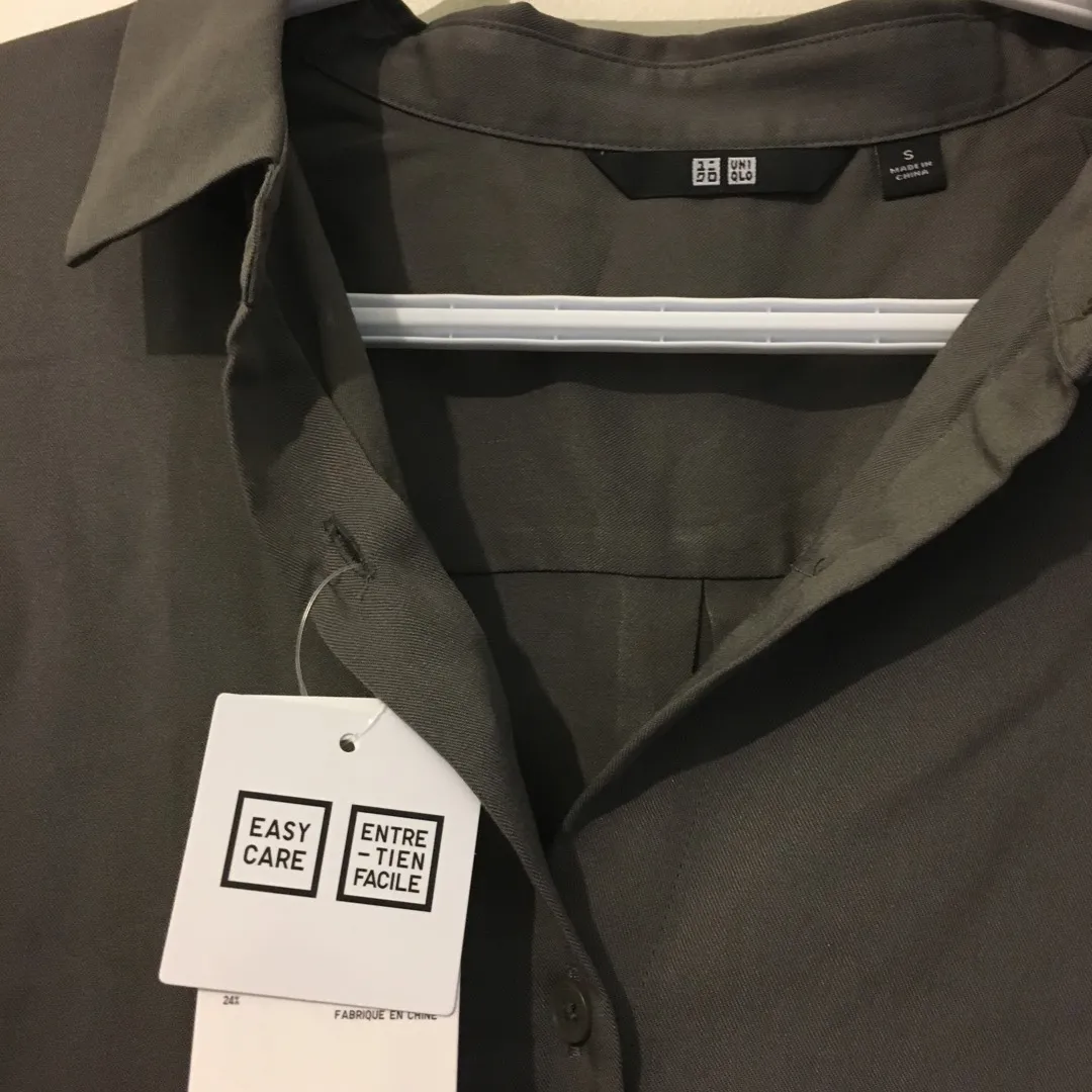 Brand New Uniqlo Charcoal Grey Button Up photo 4