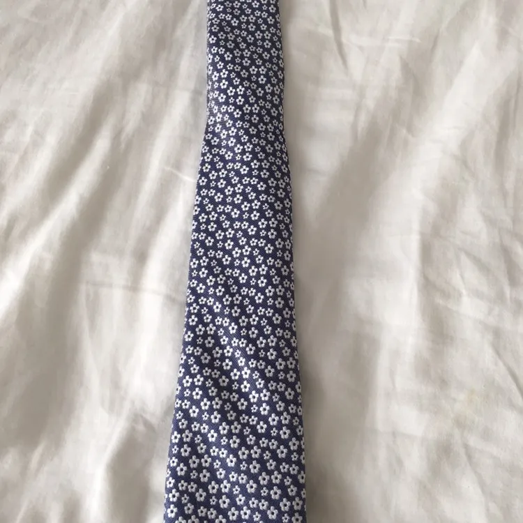 Point Zero Luxury Blue Tie With White Flowers Tie photo 4