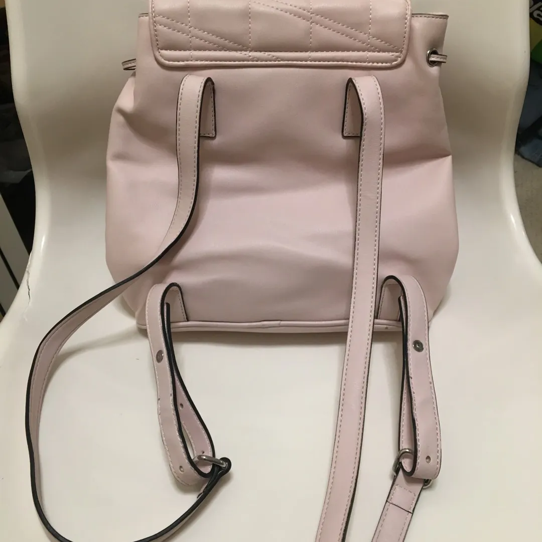 Calvin Klein Backpack (Pastel Pink! ♡) photo 5