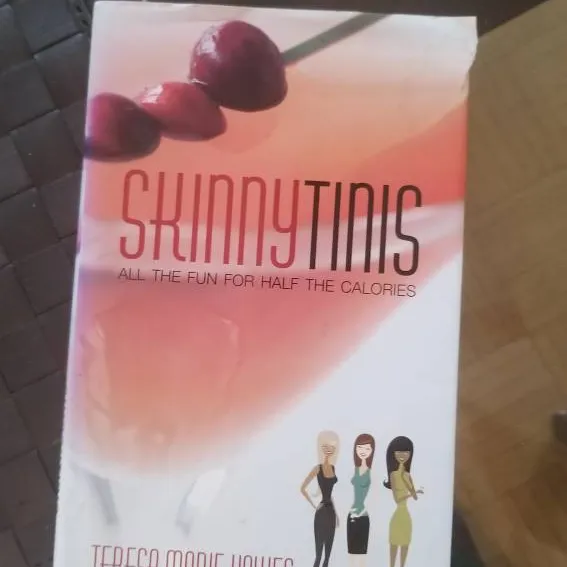 Skinnytinis Cocktail Book photo 1
