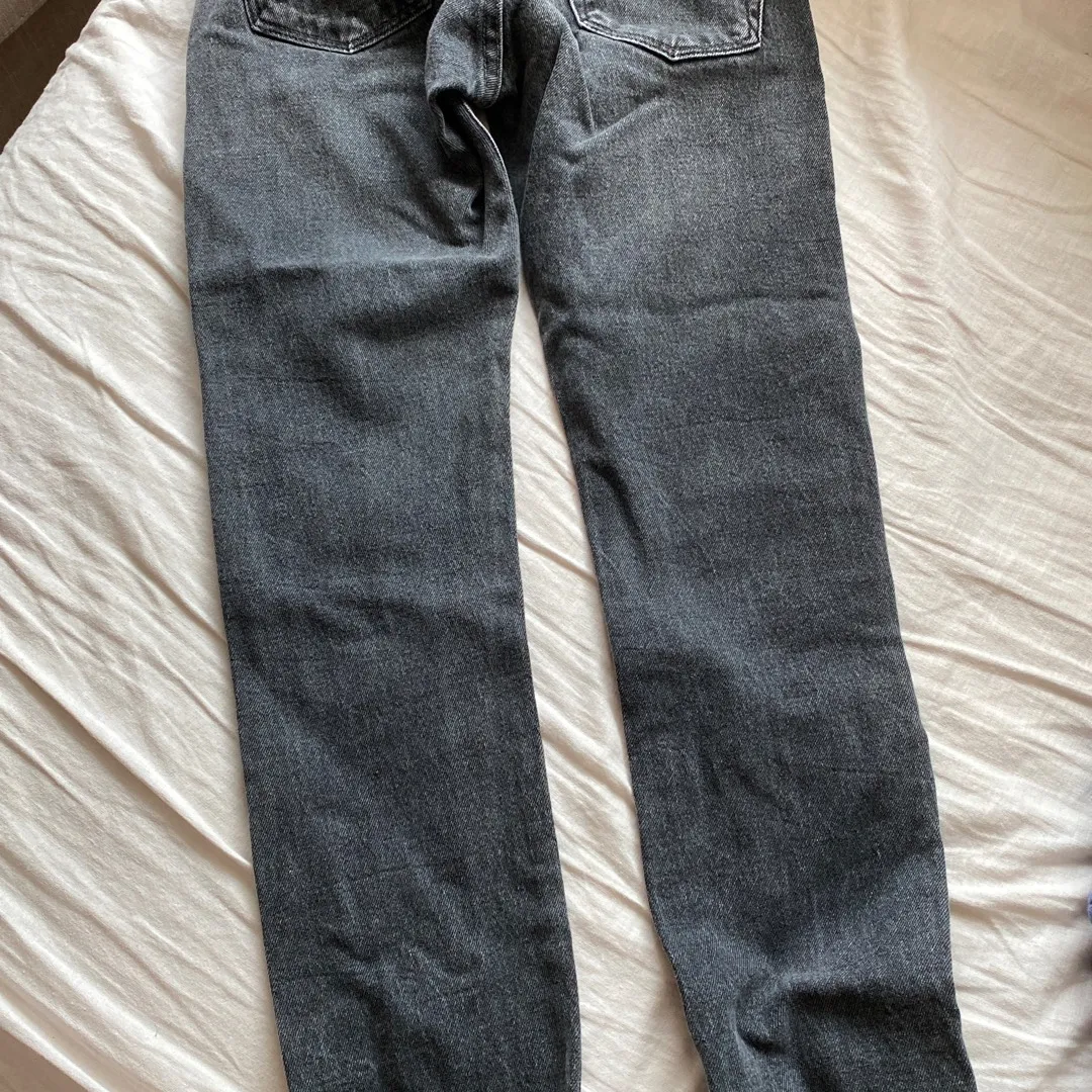 Faded Black Levi’s 505 Wedgie Jeans Size 24, 32 Length photo 1