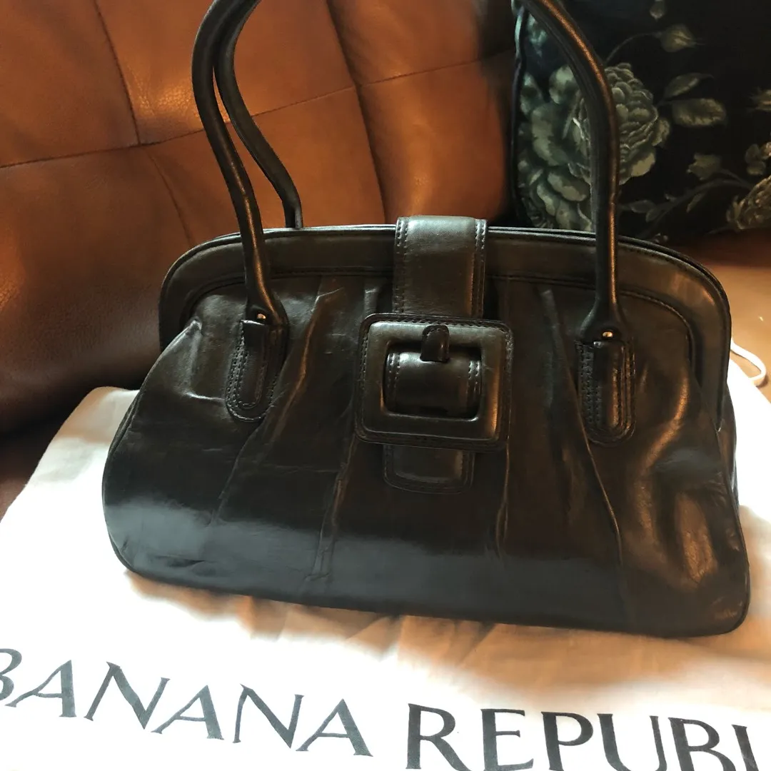 Banana Republic leather purse photo 4