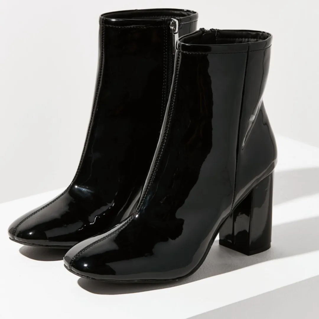 UO boots photo 1