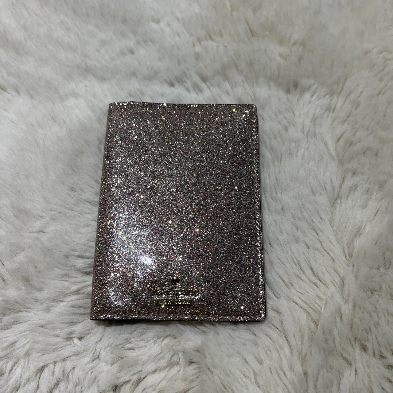 Glittery passport holder  photo 1