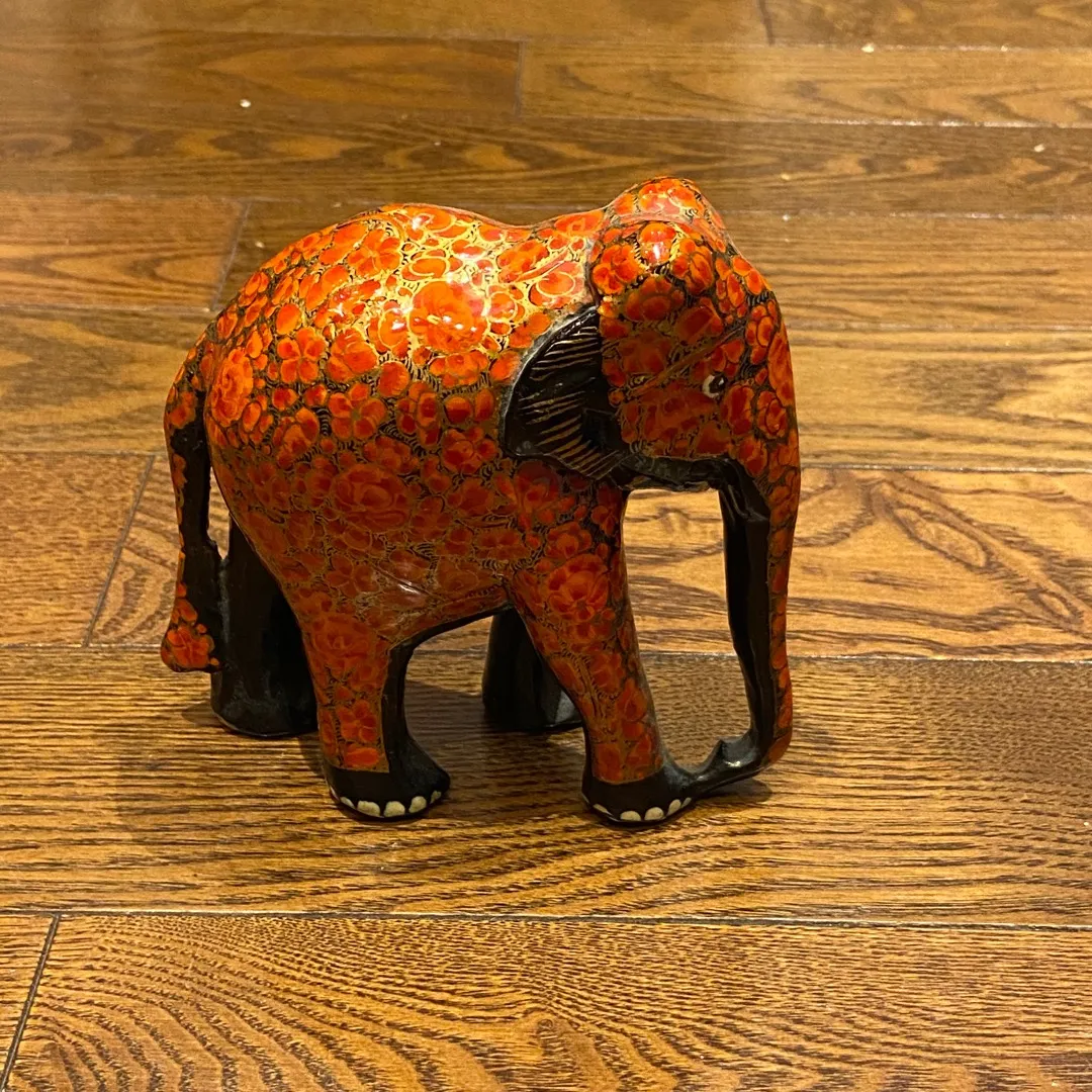 Cute Elephant Figurine photo 1
