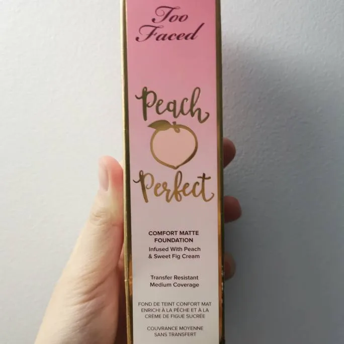 Too faced peach perfect comfort matte foundation - Swan photo 1