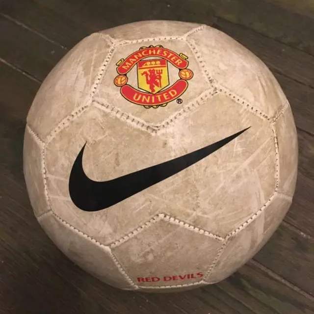 Manchester United Soccer Ball photo 1
