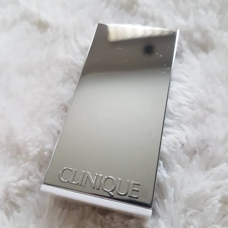 *NEW* CLINIQUE EYESHADOW DUO photo 1