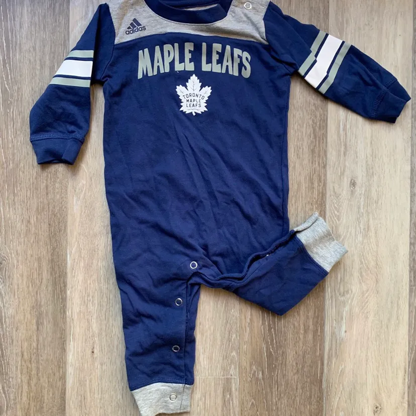 Toronto Maple Leafs 12m PJs/Sleepers By Adidas photo 1