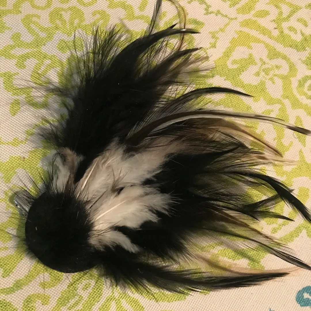 Feathered hair clip photo 1