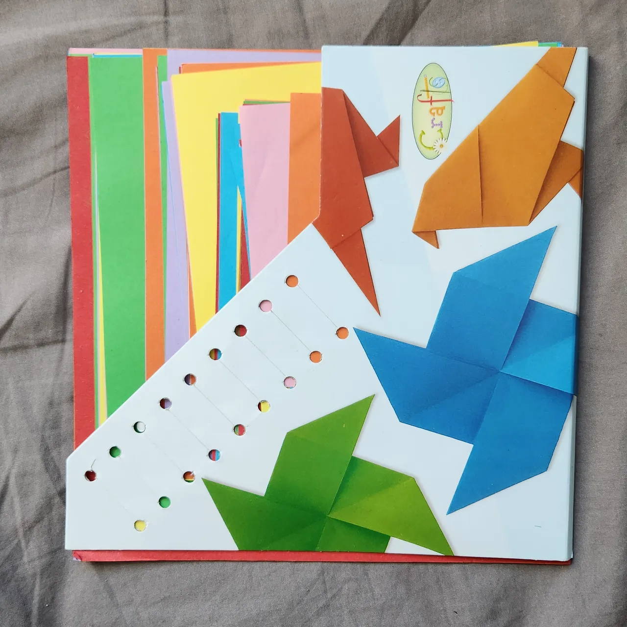 FREE Origami paper photo 1