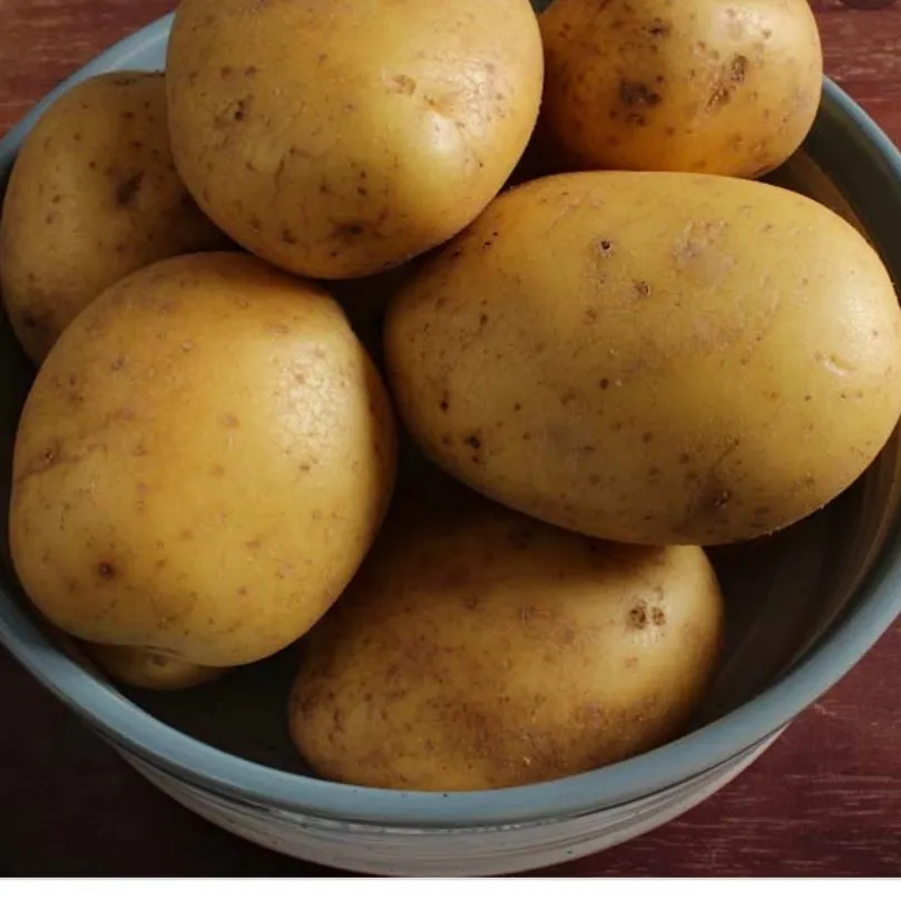 4lbs of Organic Potatoes -Fresh photo 1