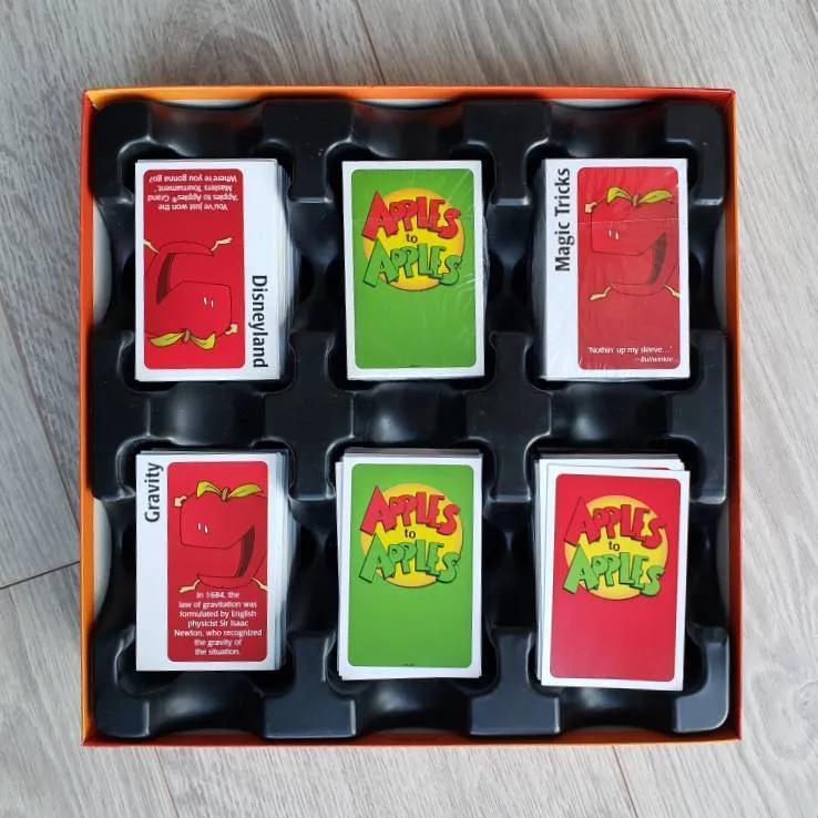 Apples To Apples Boardgame photo 3