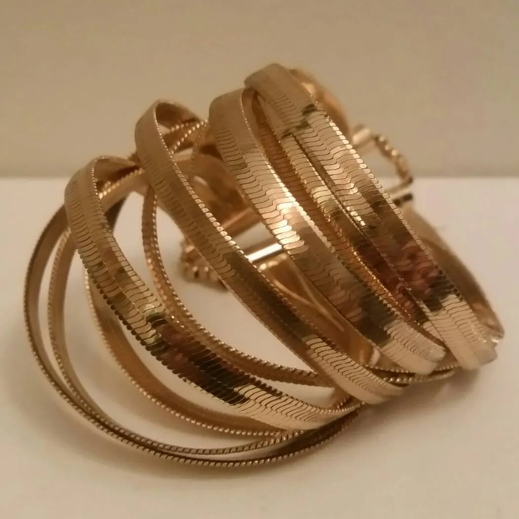 Gold Bracelet photo 1
