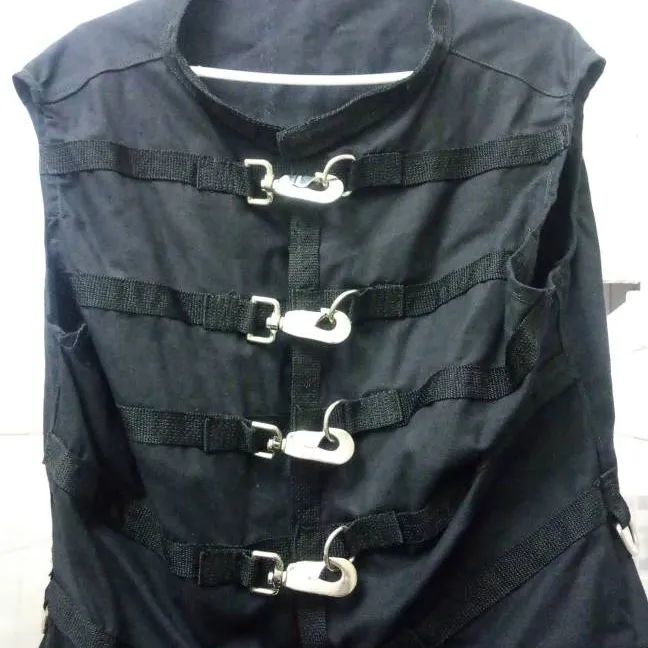 Monkey Dungeon Black VEST with heavy clips MENS MED/LARGE - G... photo 1