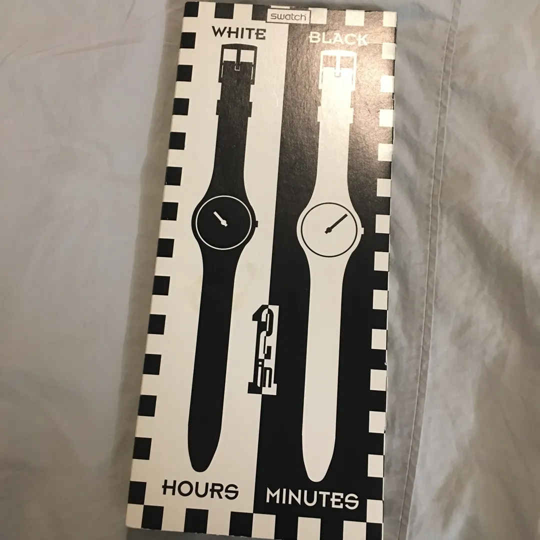 Swatch Special White Hours & Black Minutes photo 1