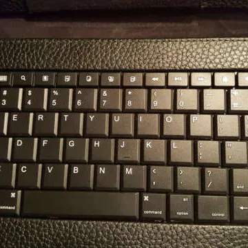 IPad Case With Bluetooth Keyboard photo 3