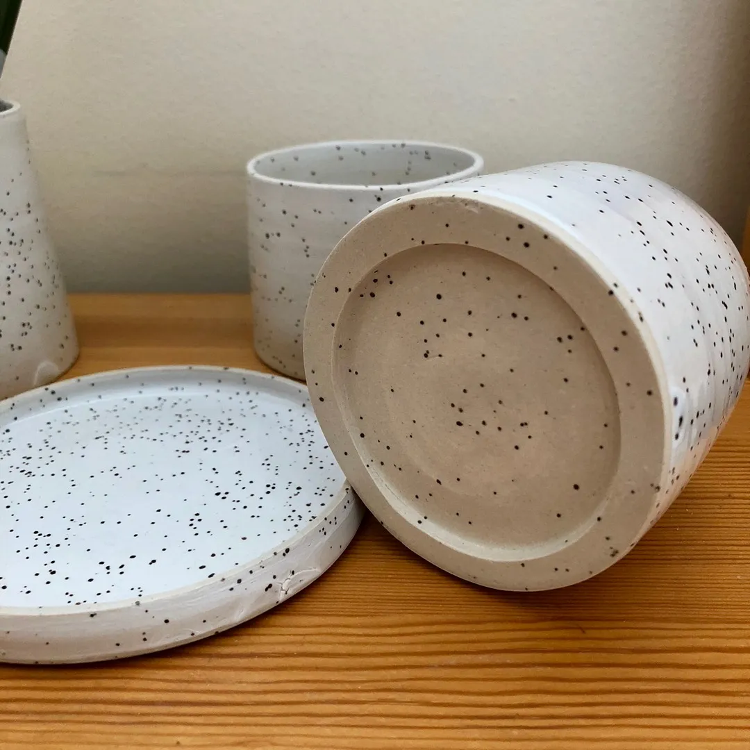 A Set Of Ceramics photo 3