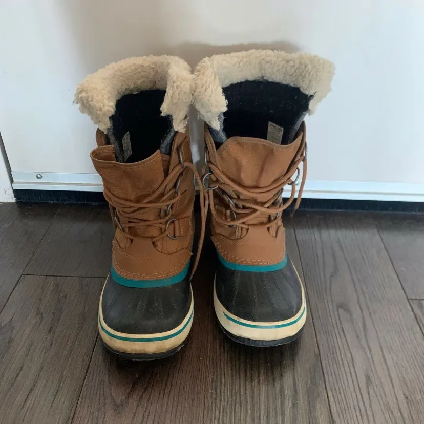 Women’s Sorrel Boots- Size 6.5 photo 1
