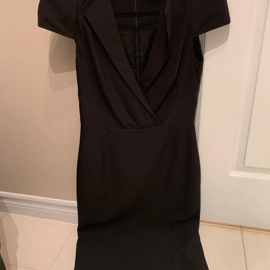 Professional Black Dress For Femme De Carrier photo 3