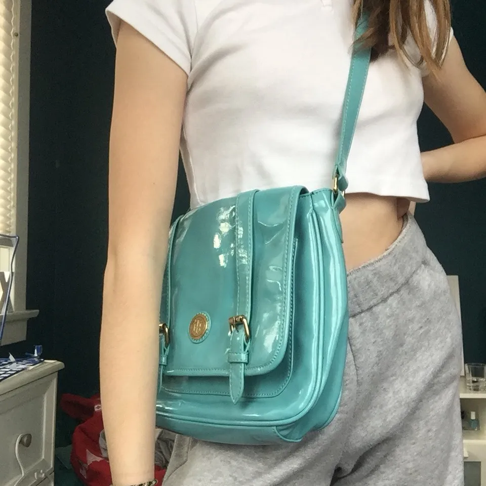 !REPOST! Tommy Hilfiger Shiny Teal Purse photo 3