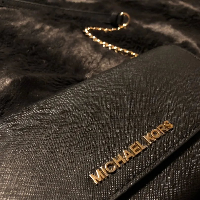Michael Kors Wallet/purse photo 3