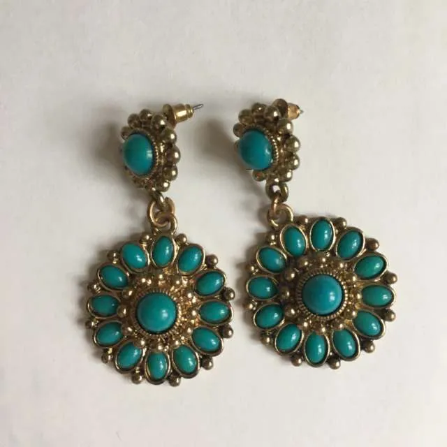 Super Cute Turquoise/Gold Earrings photo 1