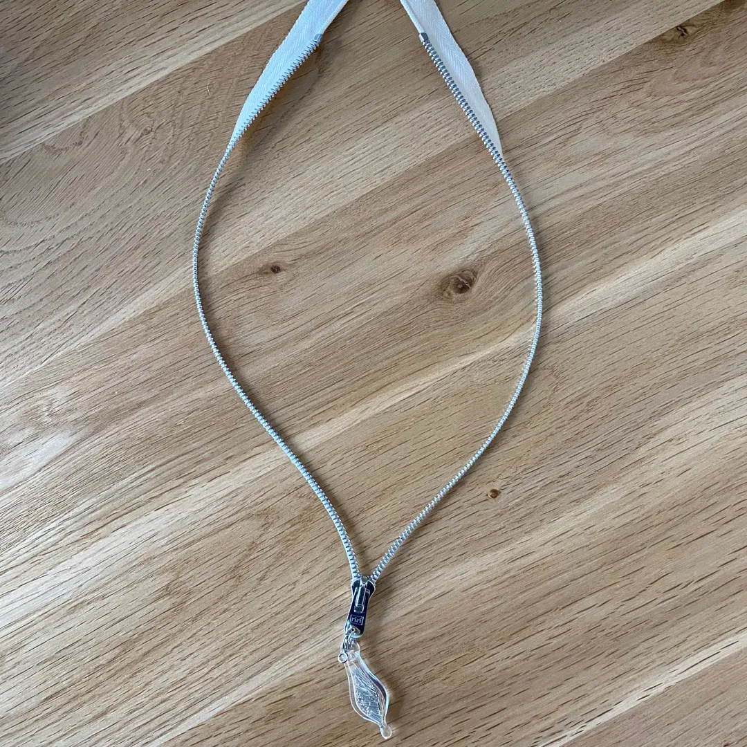 BNIB Zipper Necklace photo 1