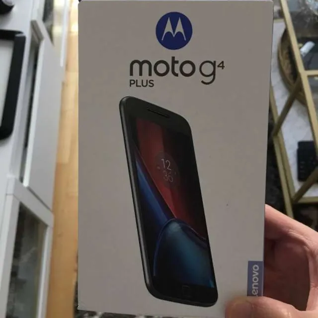SEALED BOX Unlocked Moto G4 Plus photo 1