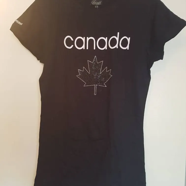 BNWT Canada Shirt X 2 photo 1
