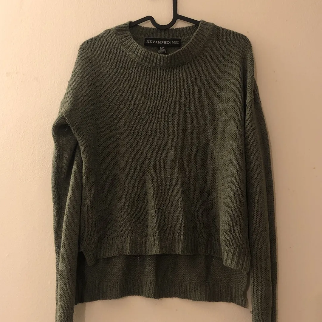 Green Sweater photo 1