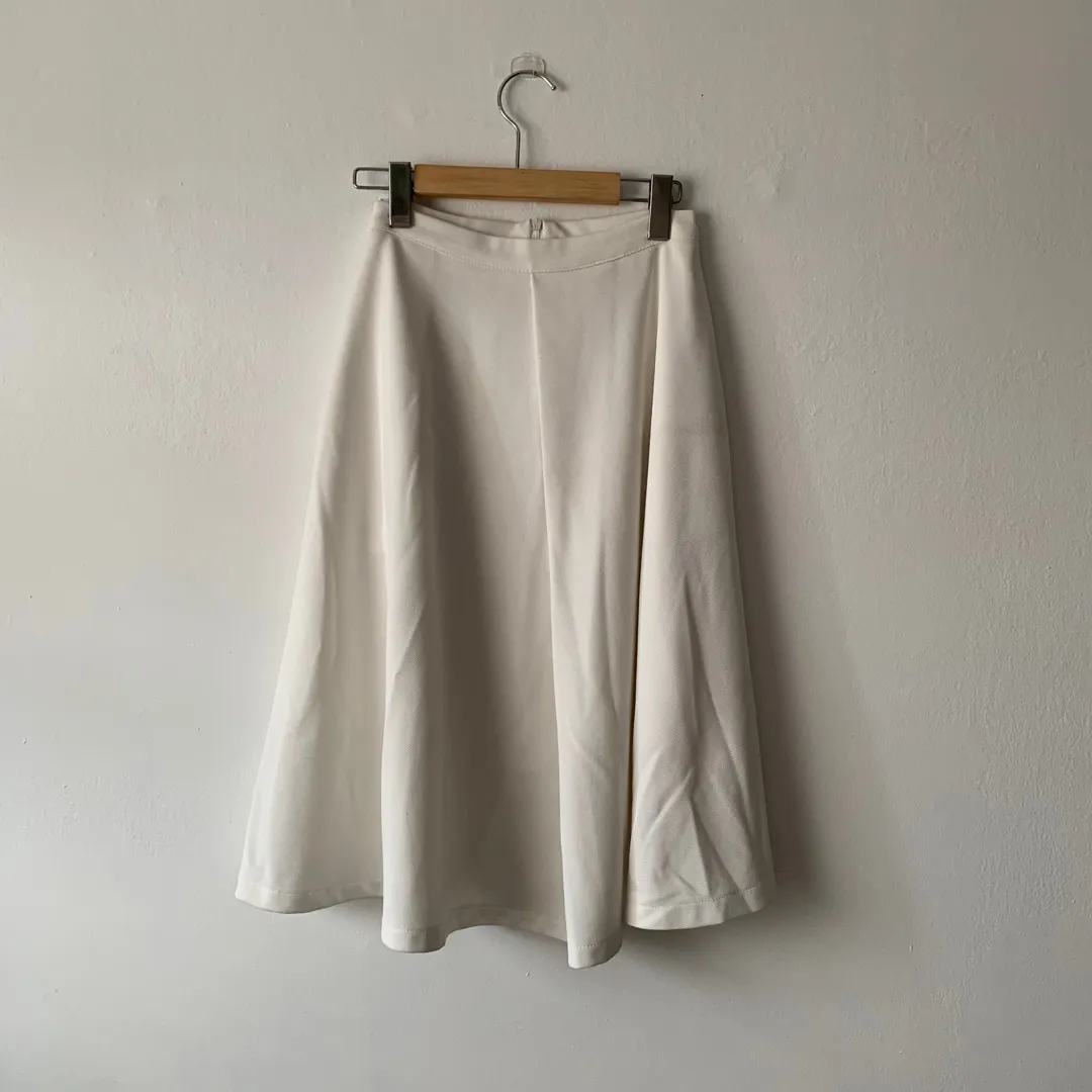 White Skirt - Small photo 1