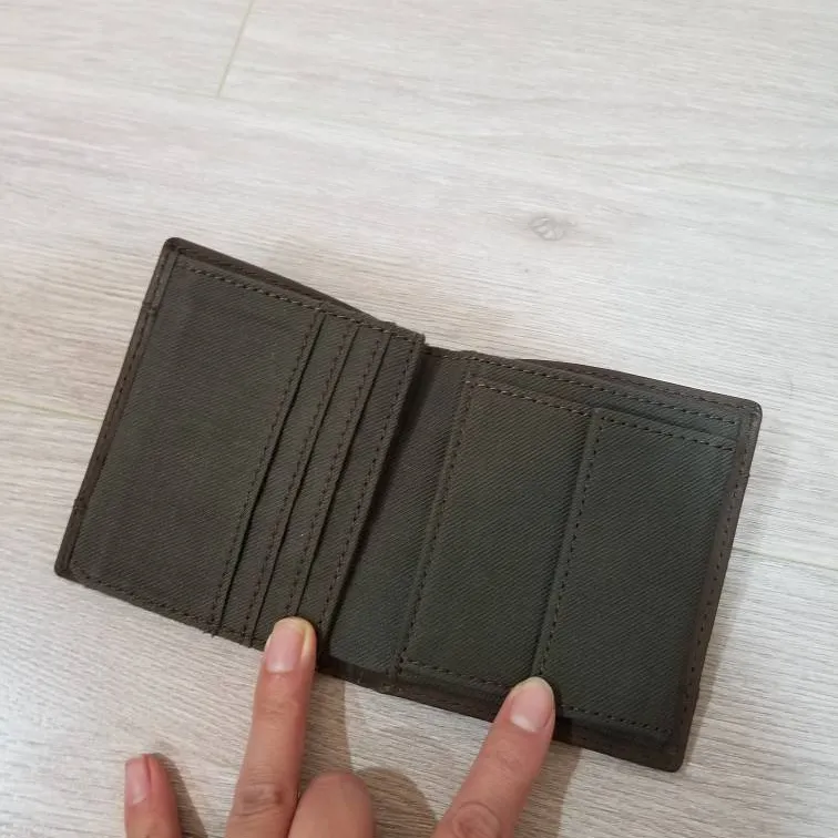 Genuine Leather Levis wallet photo 3