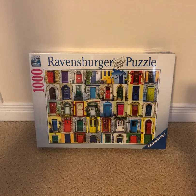 1000 Piece Ravensburger Puzzle photo 1