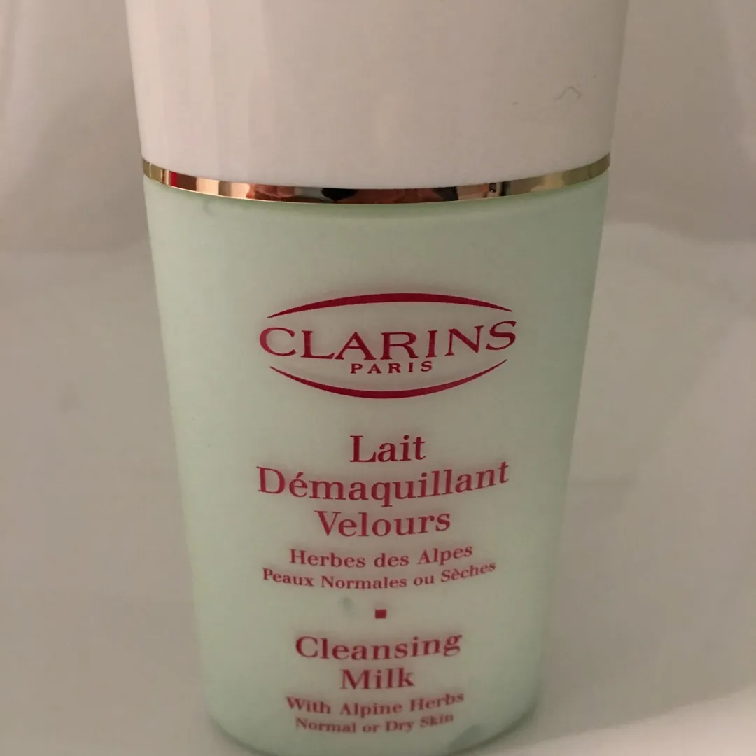 Clarins Cleansing Milk - Never Used photo 1
