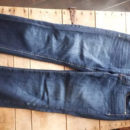 AE Jeans Size 6 photo 1