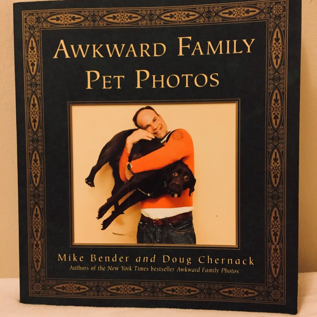 Awkward Family Pet Photos photo 1
