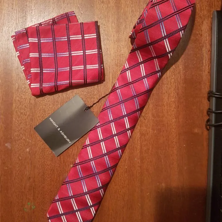 Slim Tie + Pocket Square photo 1