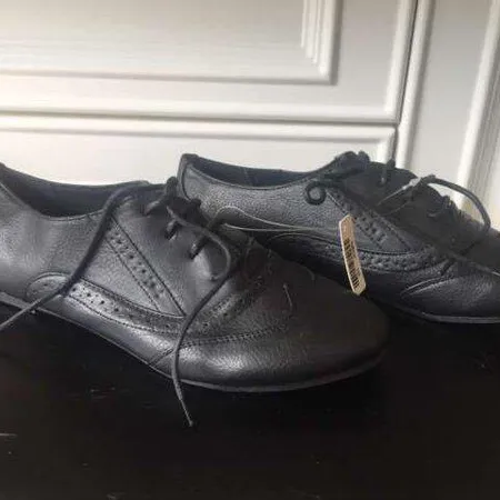 Black Oxford Shoes (Women’s Size 7) photo 1