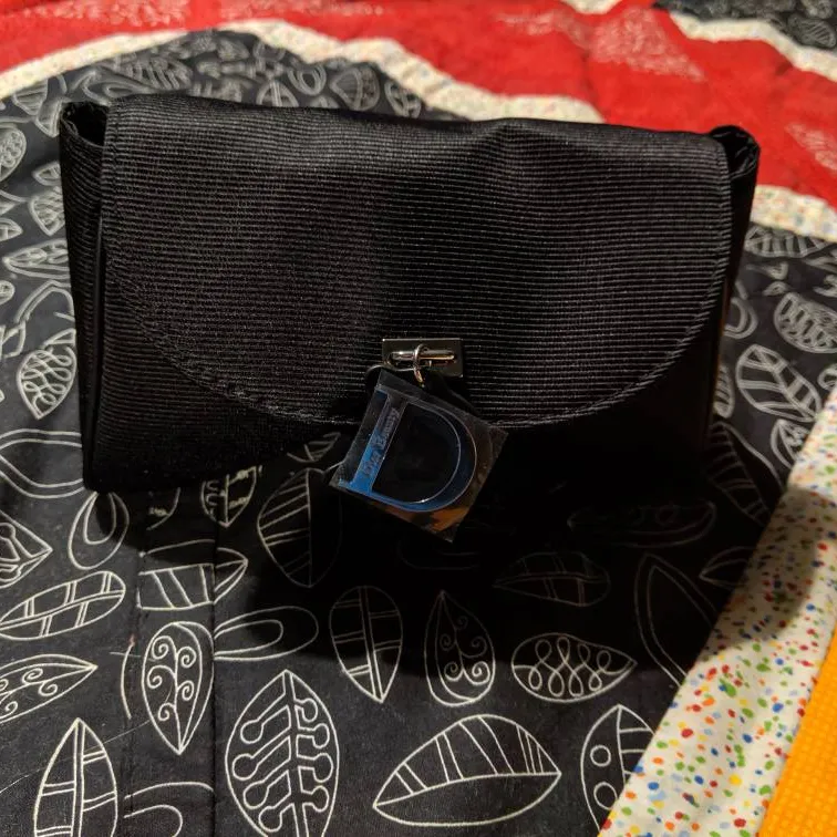 Small Black Dior Makeup Bag photo 1