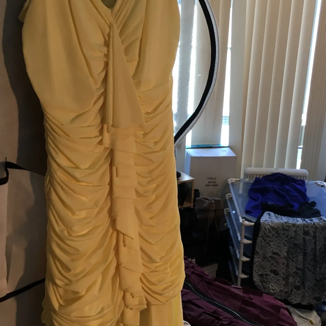 Bcbg Yellow Strapless Dress - Perfect For Summer Weddings! photo 1