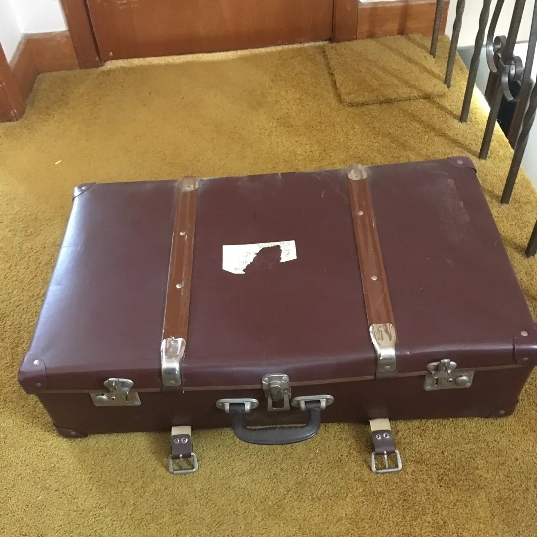 Large Suitcase photo 1