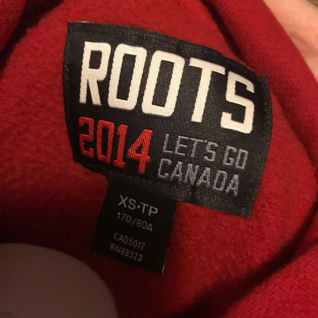 Roots 2014 Olympic Canada Sweater photo 5