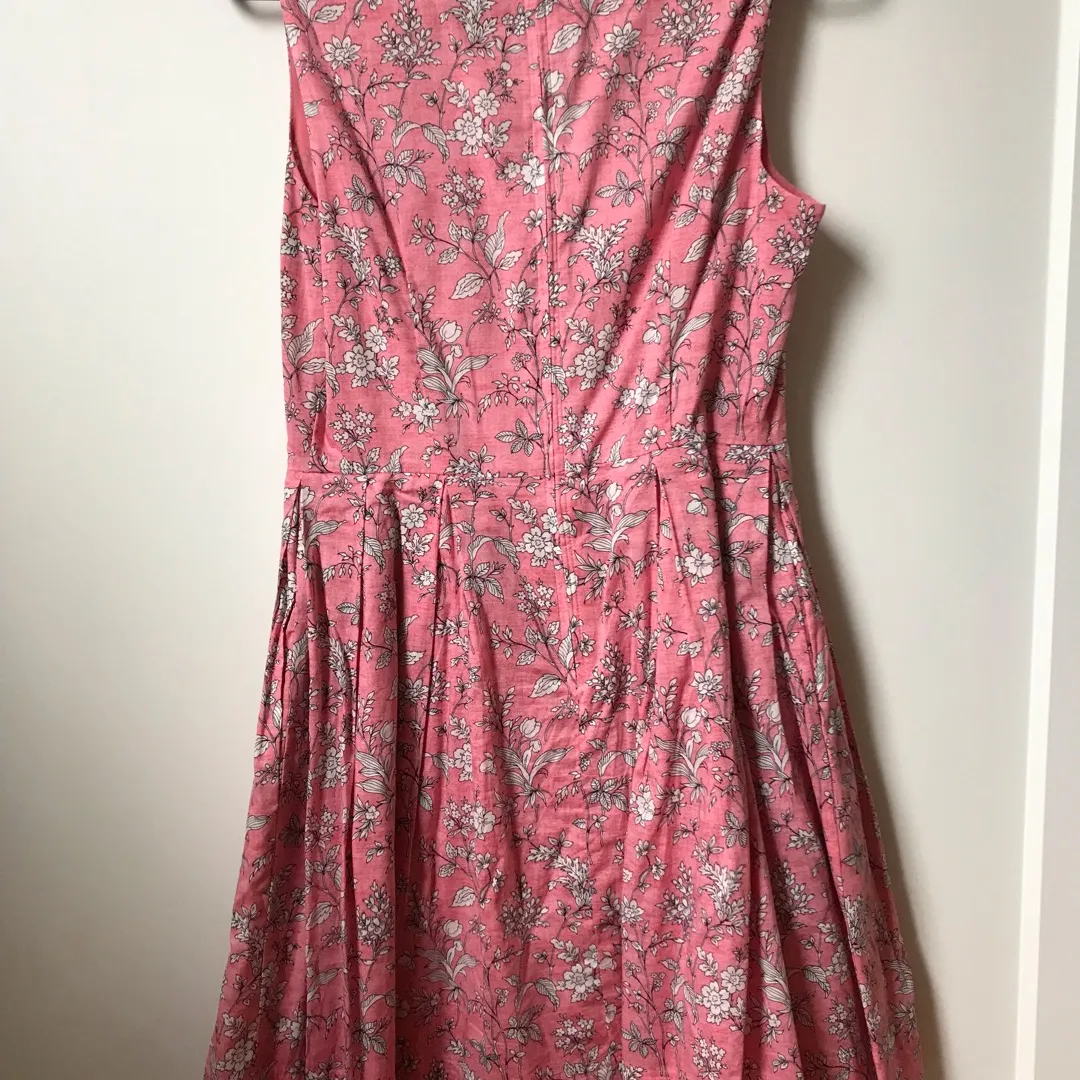 Gap Pink Floral Dress With Pockets! photo 3