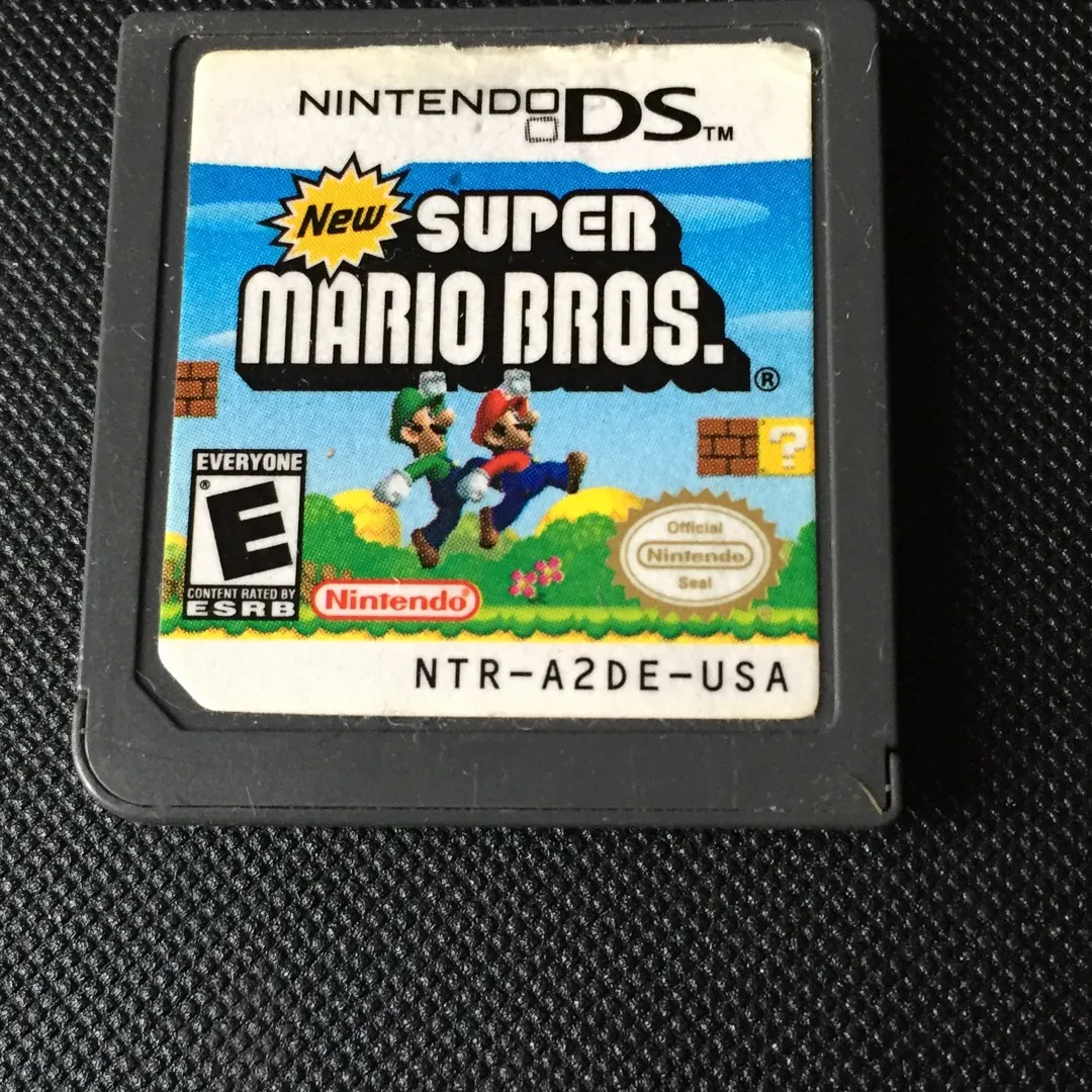 Super Mario Bros Nintendo DS Game photo 1