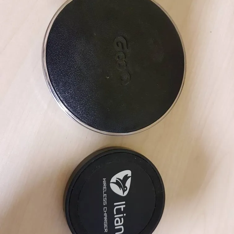 Qi Wireless Chargers photo 1