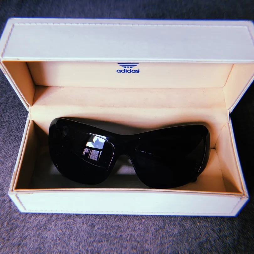 Adidas Sunglasses photo 3