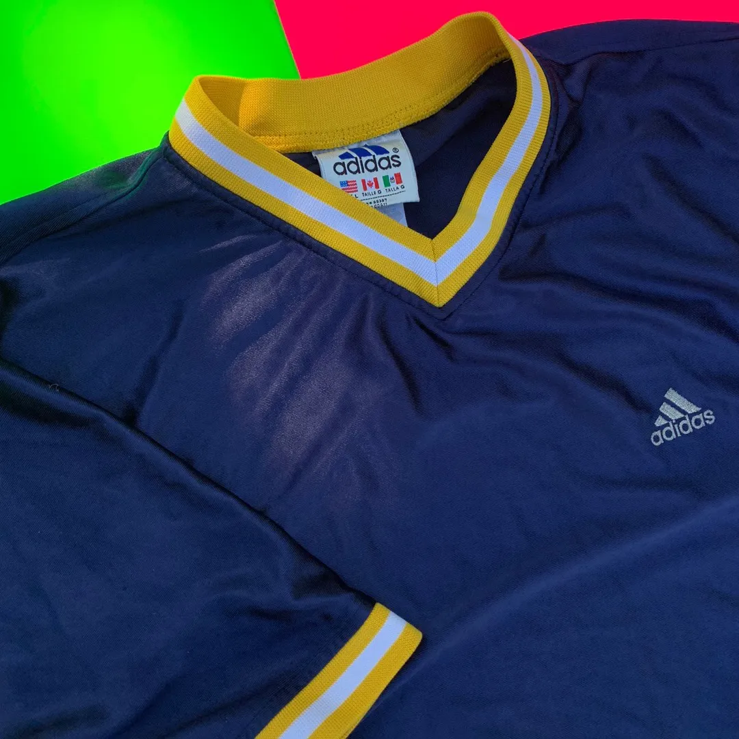 Vintage Adidas Jersey photo 1
