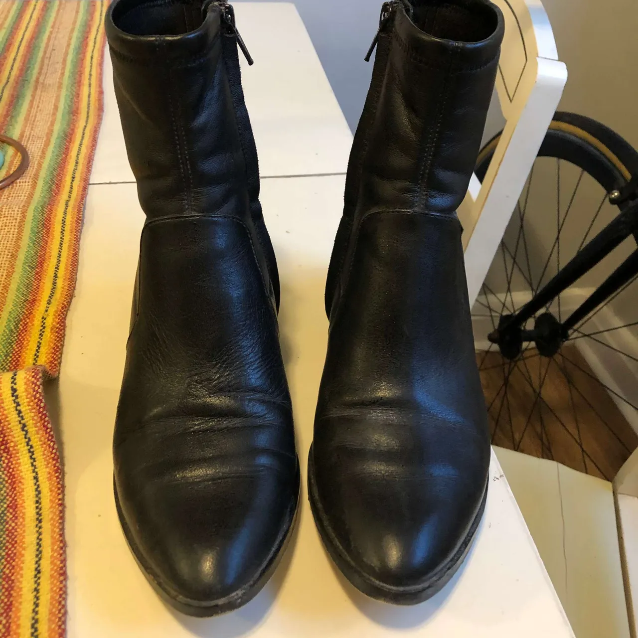 Michael Kors Chelsea boots sz7.5 photo 5