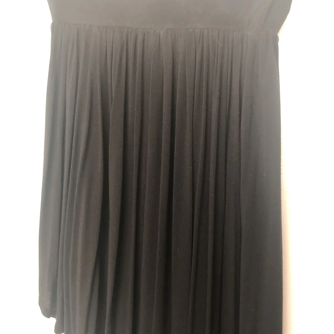 Pleated Asymmetrical Long Skirt photo 3